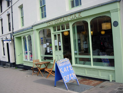 front view of Great Oak Café in Great Oak Street, Llanidloes